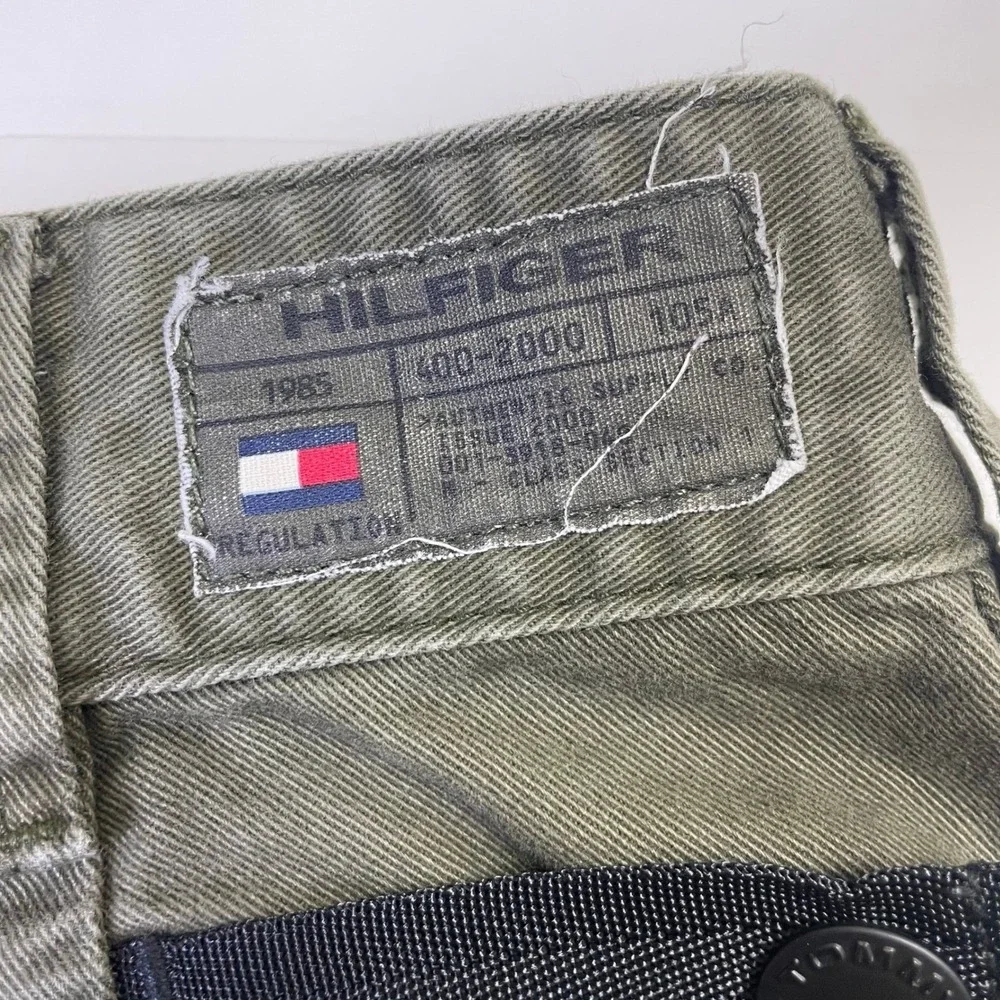 Y2K Tommy Hilfiger 2000 Mens Olive Green Cargo Shorts 33x14 Vintage Utility